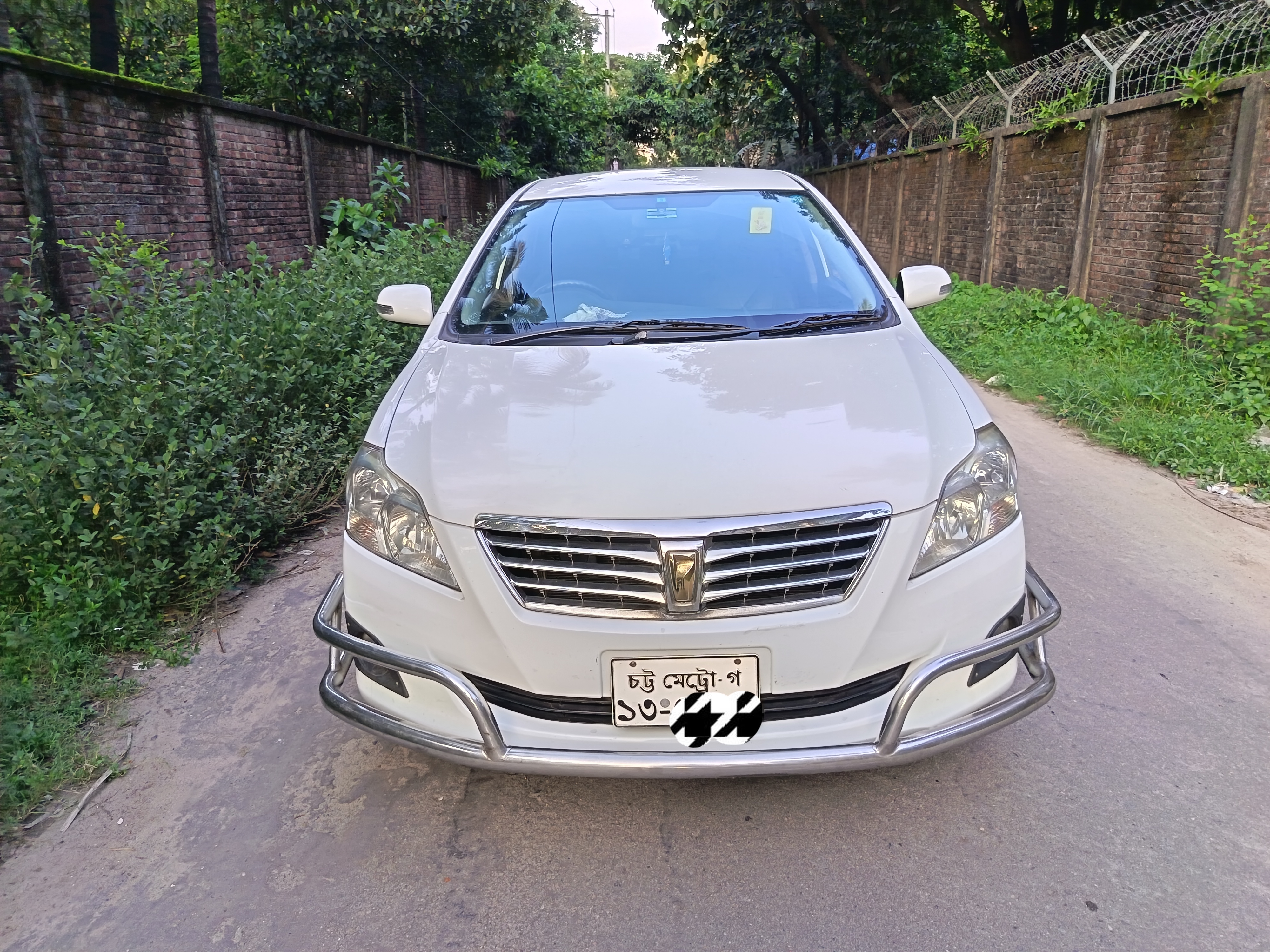 Toyota premio 2012 